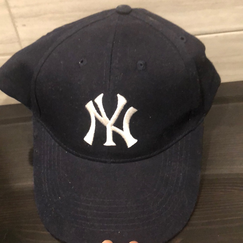 New York Yankees adjustable cap